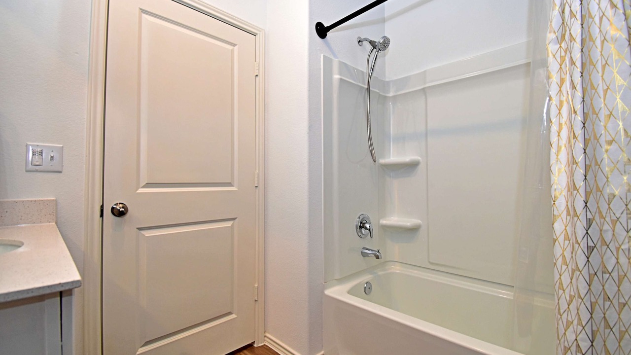 Photo of Bathroom in Del Valle