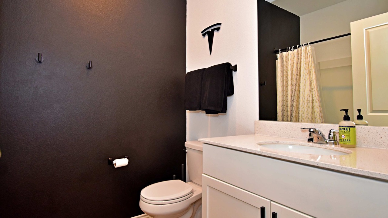 Photo of Bathroom in Del Valle
