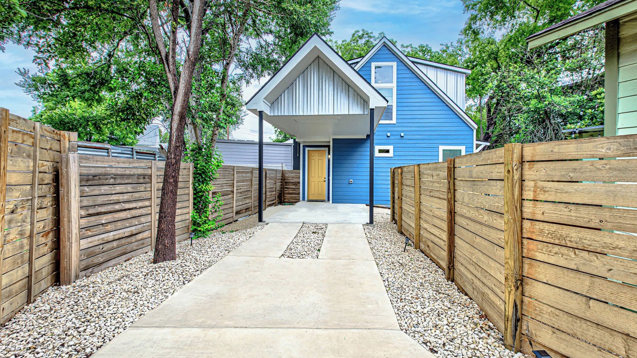 Photo of Outdoor in Galindo