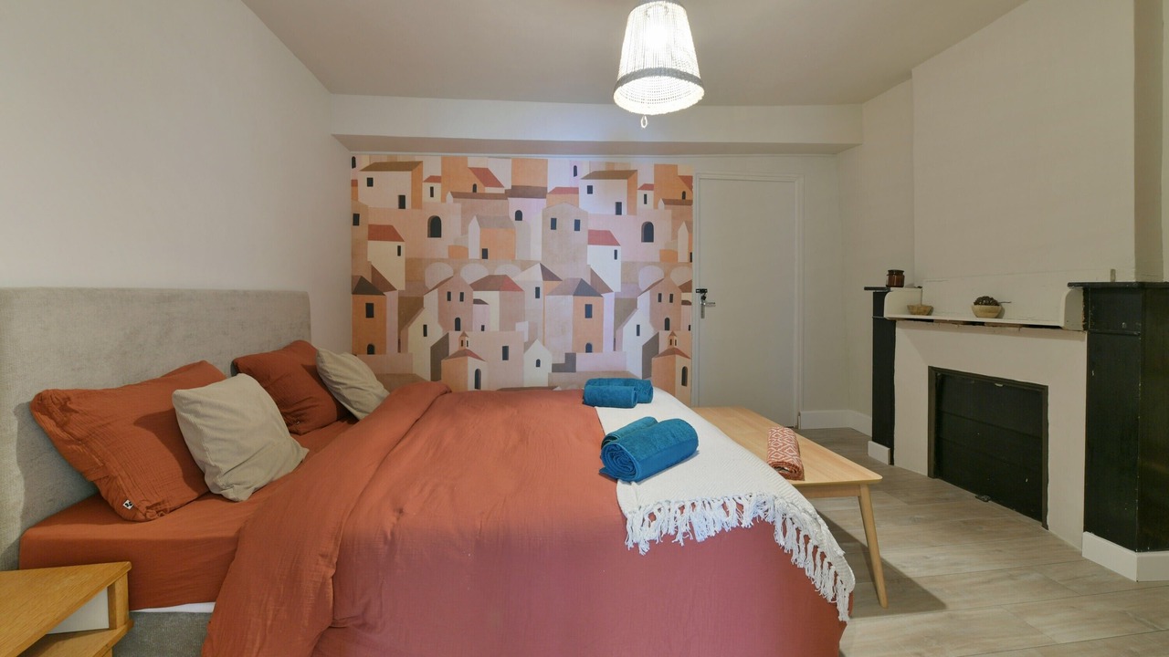 Photo of Bedroom in Centre-ville rive gauche