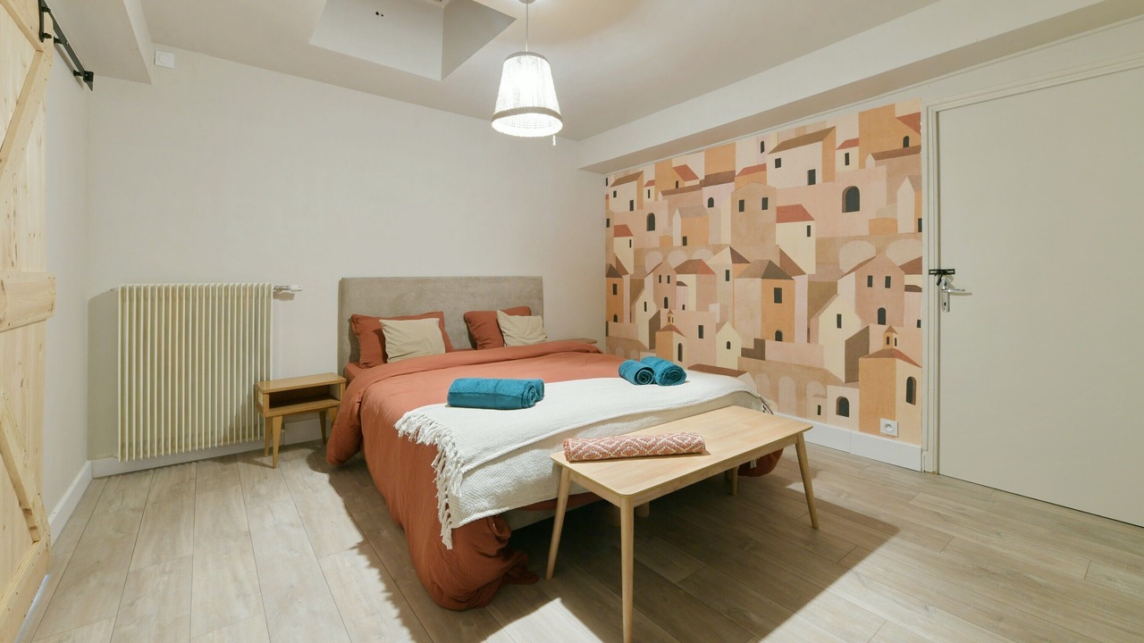 Photo of Bedroom in Centre-ville rive gauche