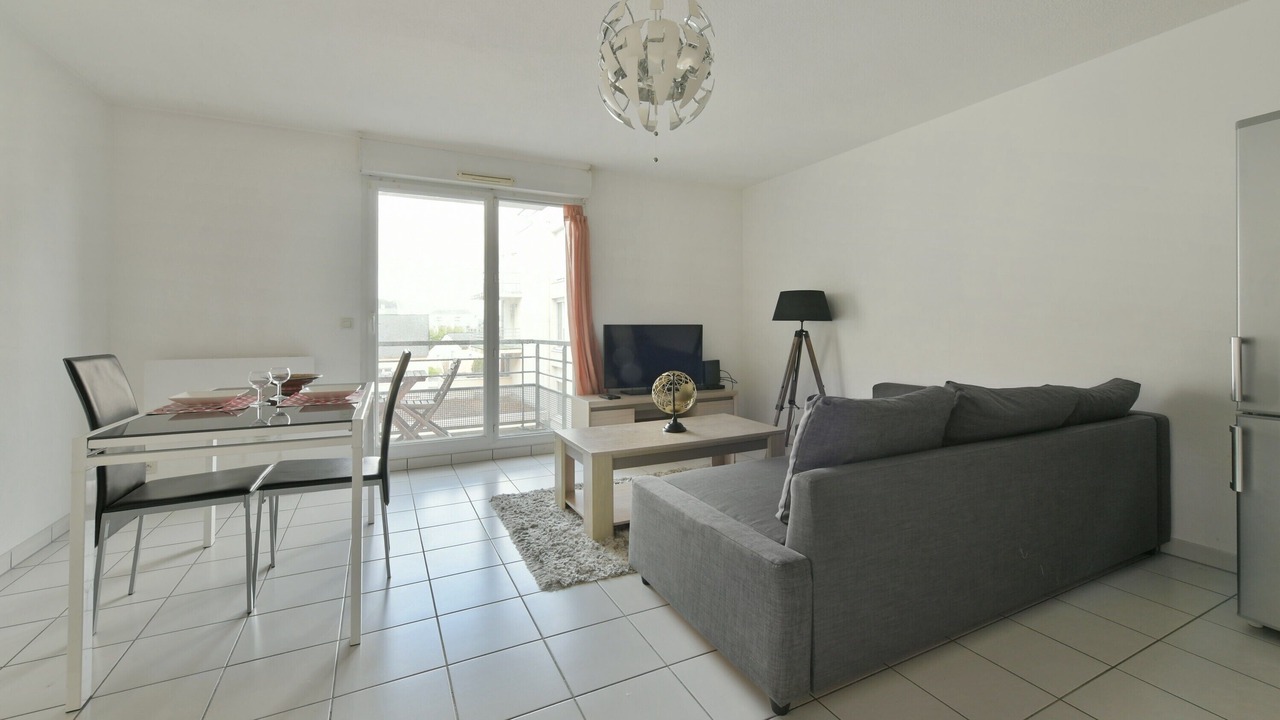 Photo of Livingroom in Laval