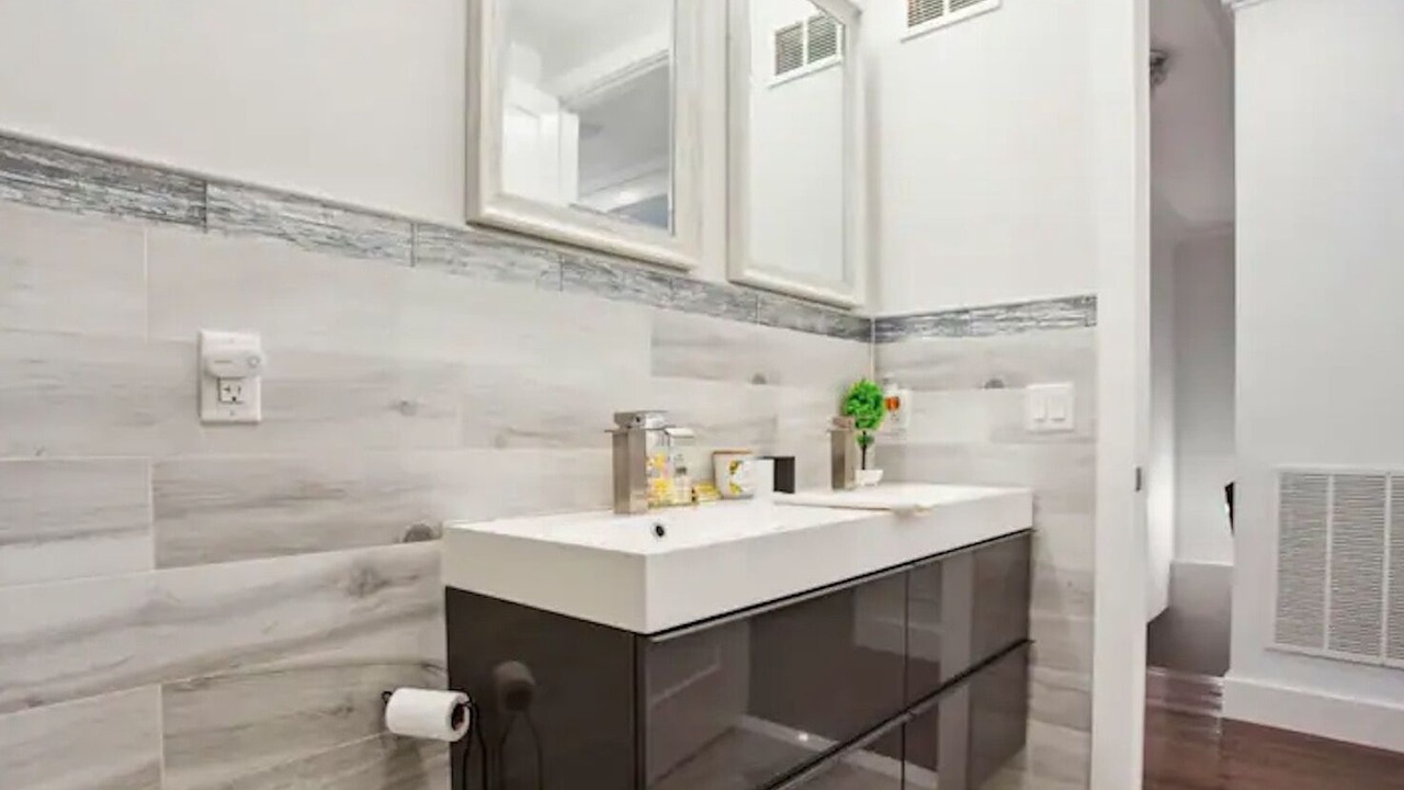 Photo of Bathroom in Jersey City