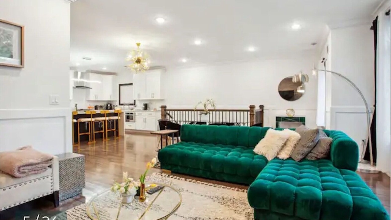 Photo of Livingroom in Jersey City