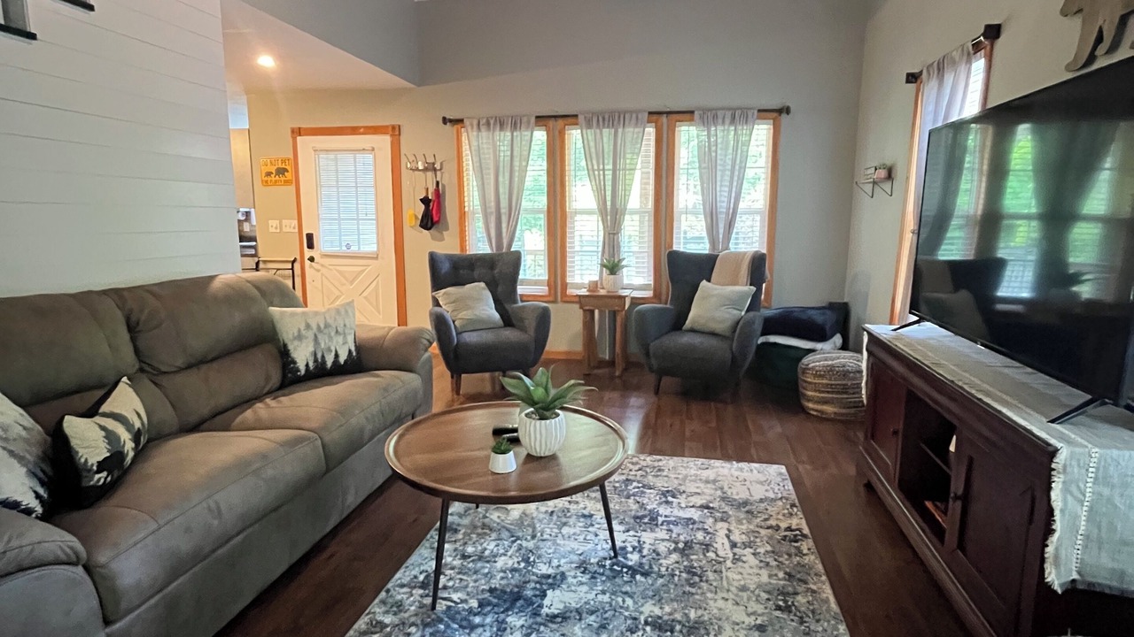 Photo of Livingroom in Dandridge