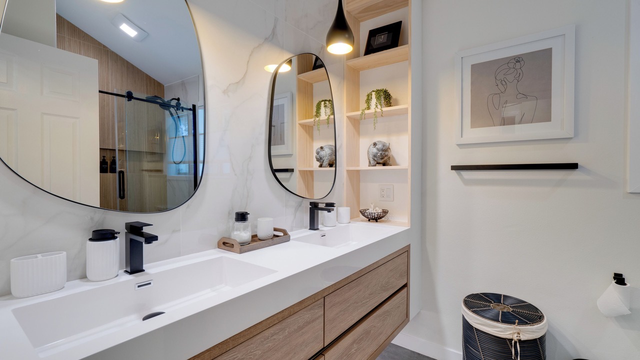Photo of Bathroom in Peyton Brook At Rob Roy