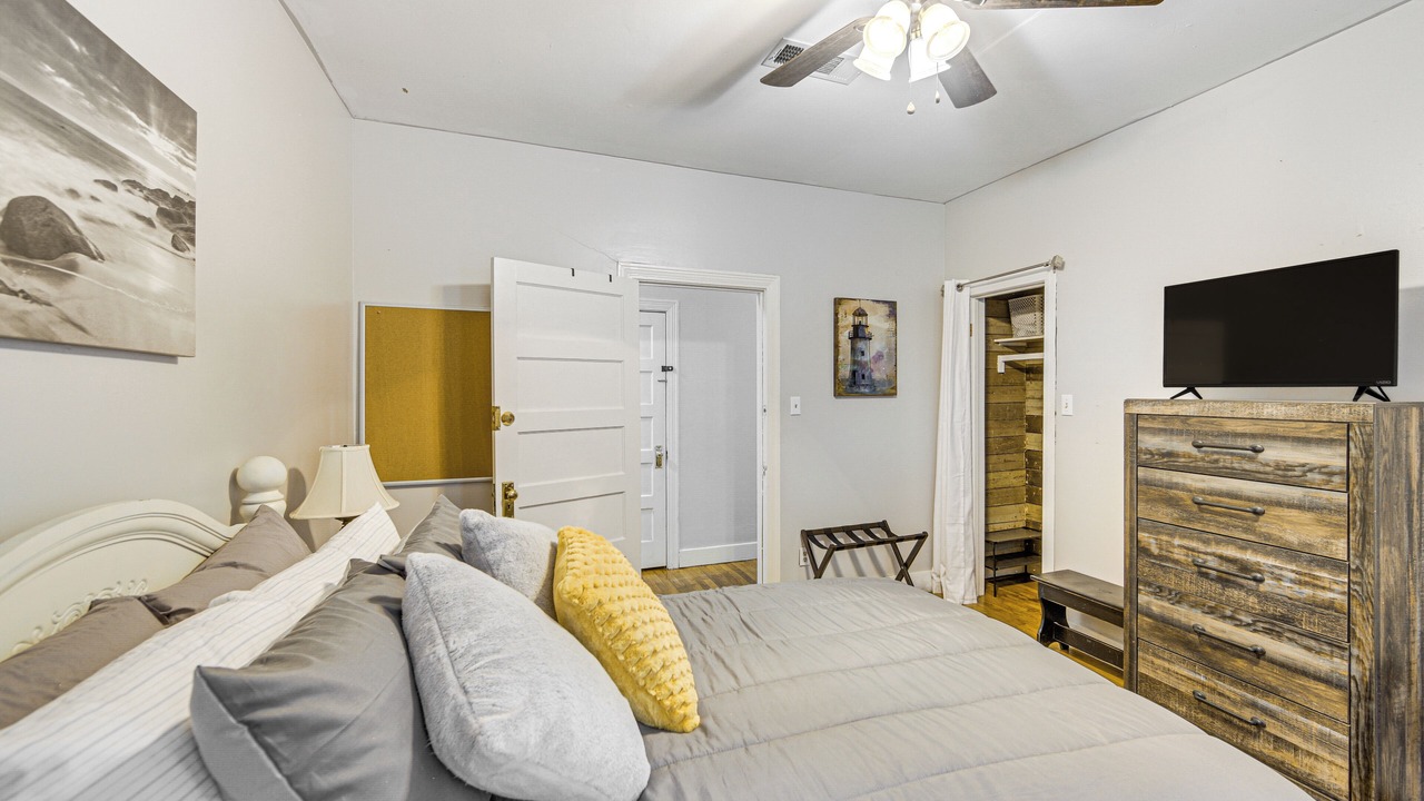 Photo of Bedroom in Nacogdoches