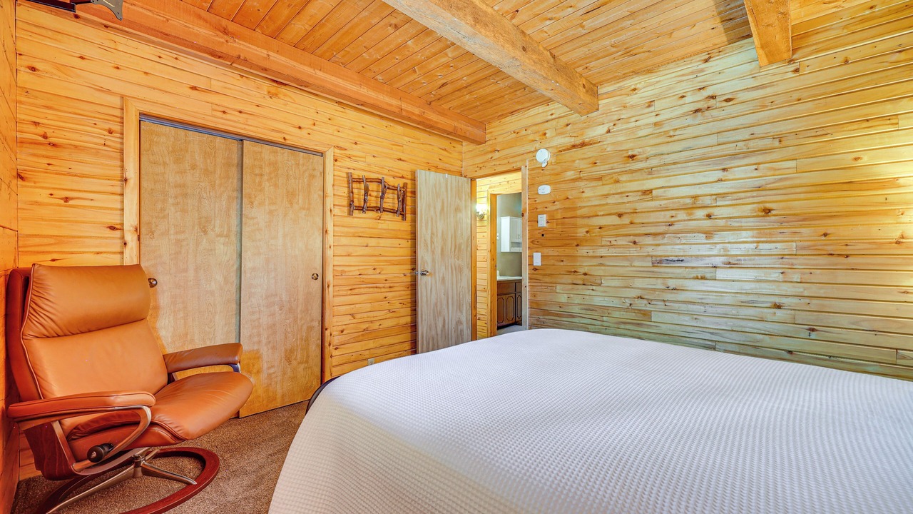 Photo of Bedroom in Alpine