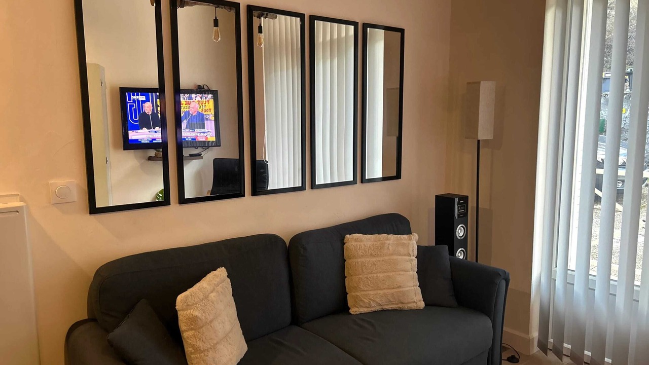 Photo of Livingroom in Savignac-les-Ormeaux