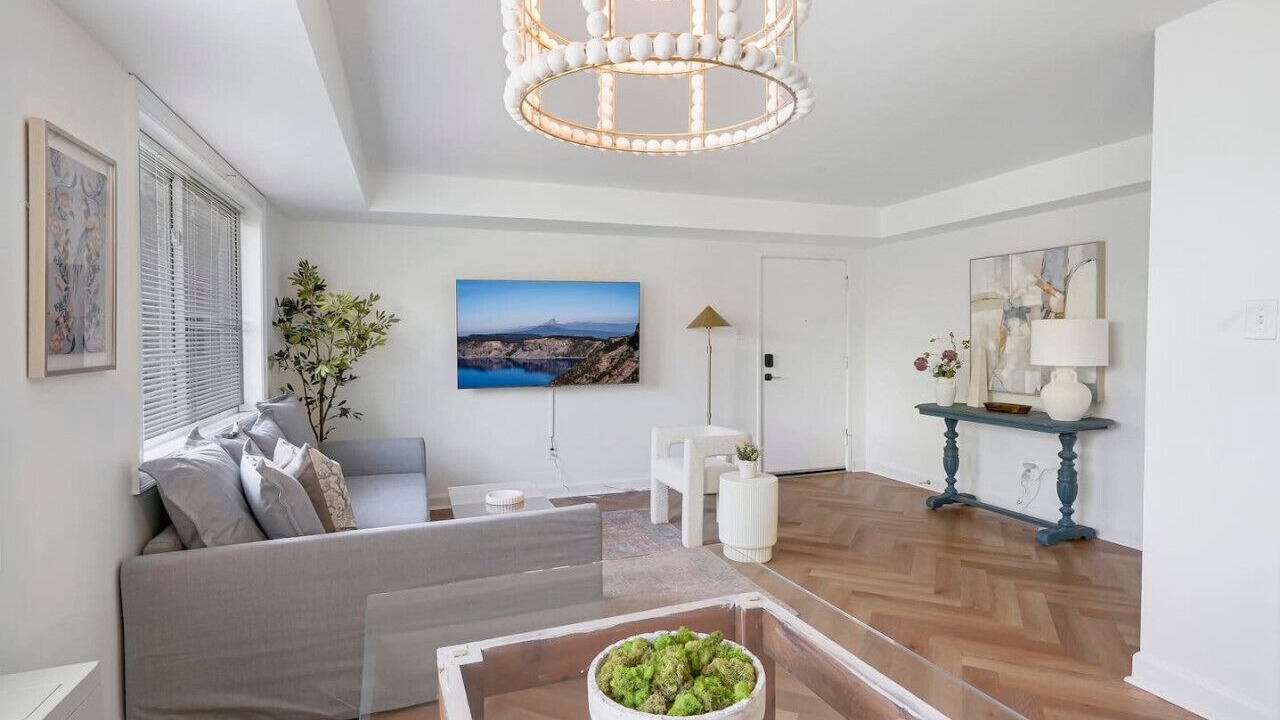 Photo of Livingroom in Aurora Highlands