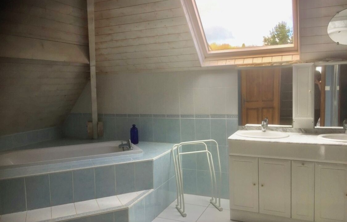 Photo of Bathroom in Mont-Saint-Jean