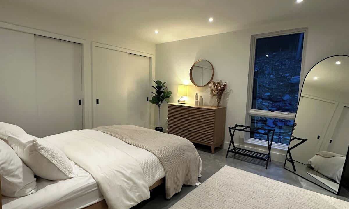 Photo of Bedroom in Pond Eddy