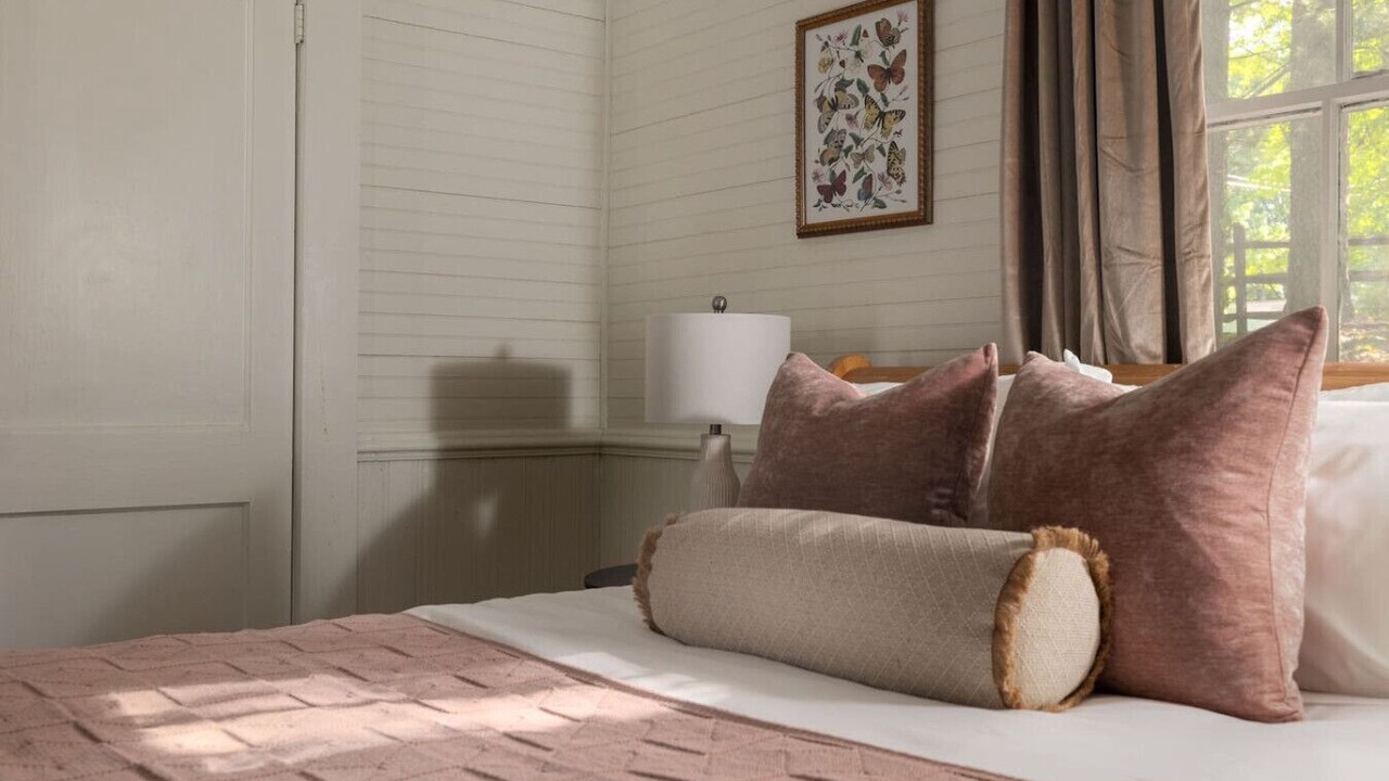Photo of Bedroom in Old Irving Park