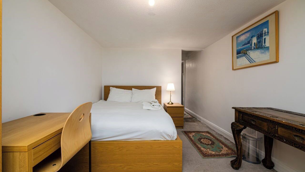 Photo of Bedroom in Haselbury