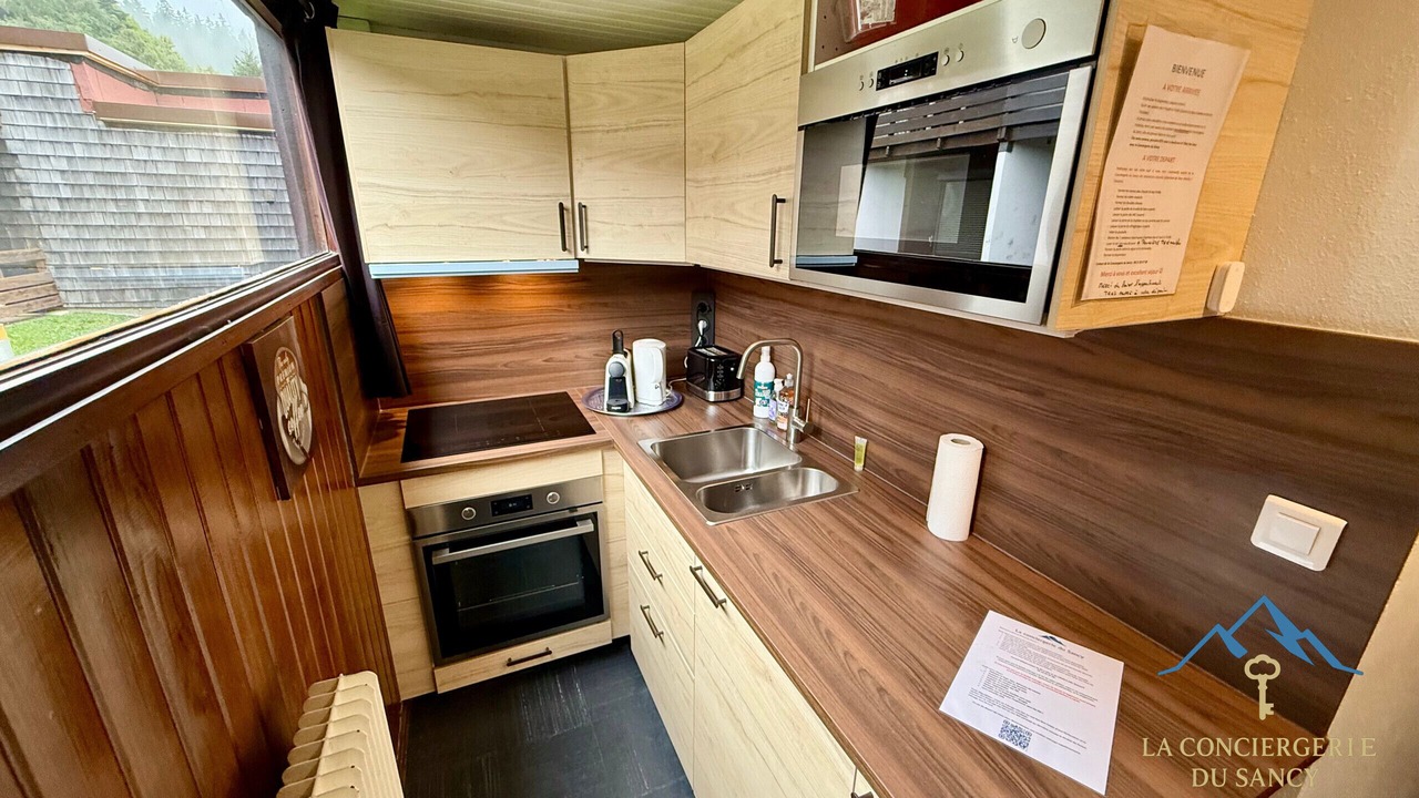 Photo of Kitchen in Murat-le-Quaire