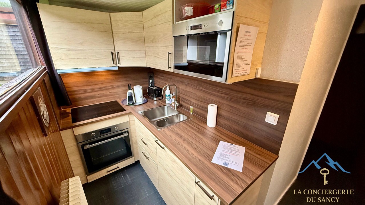 Photo of Kitchen in Murat-le-Quaire