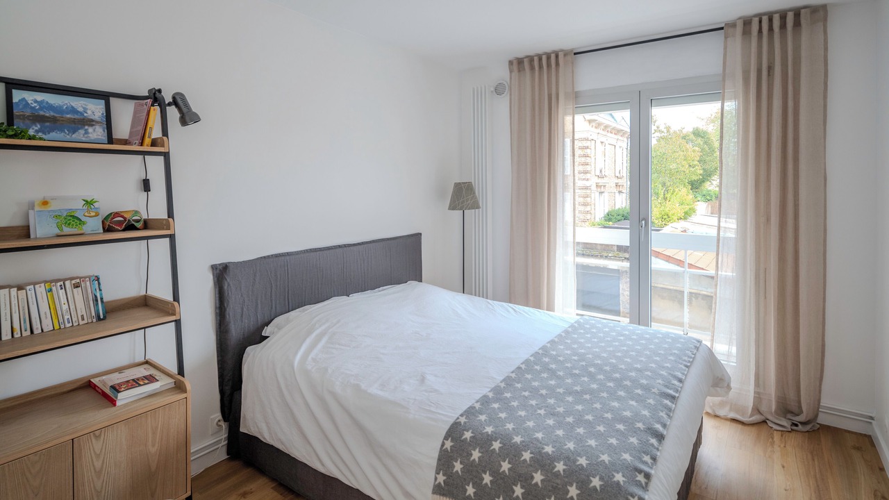 Photo of Bedroom in Le Chesnay