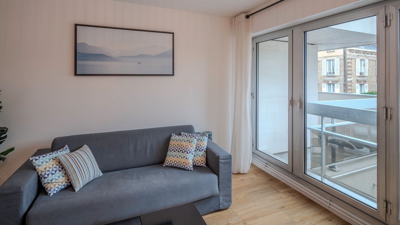 Photo of Livingroom in Le Chesnay