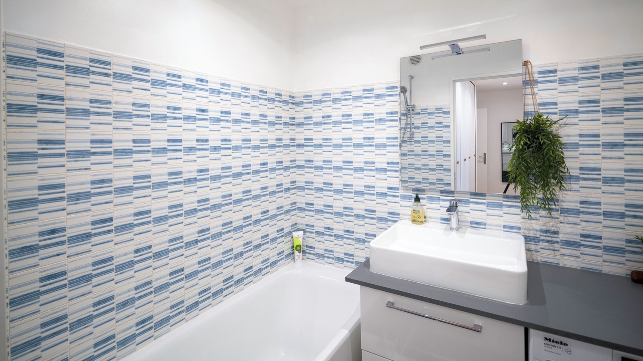 Photo of Bathroom in Le Chesnay