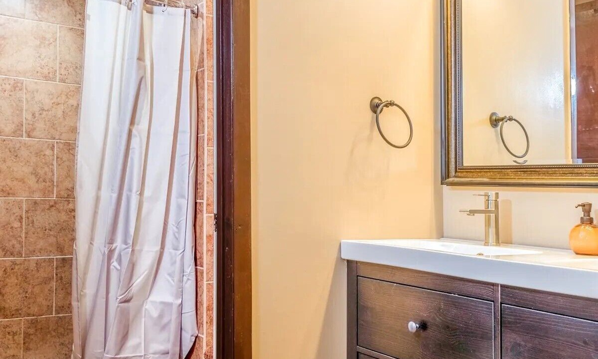 Photo of Bathroom in Richton Park