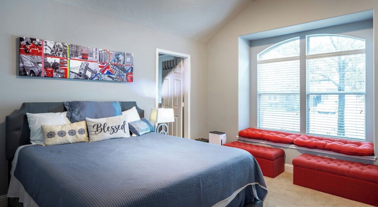 Photo of Bedroom in Humble
