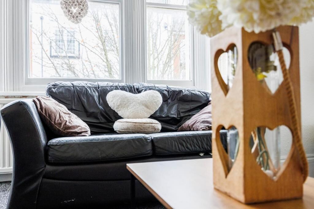 Photo of Livingroom in Southend-on-Sea