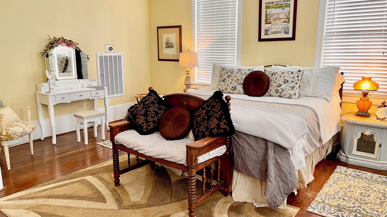 Photo of Bedroom in Montgomery