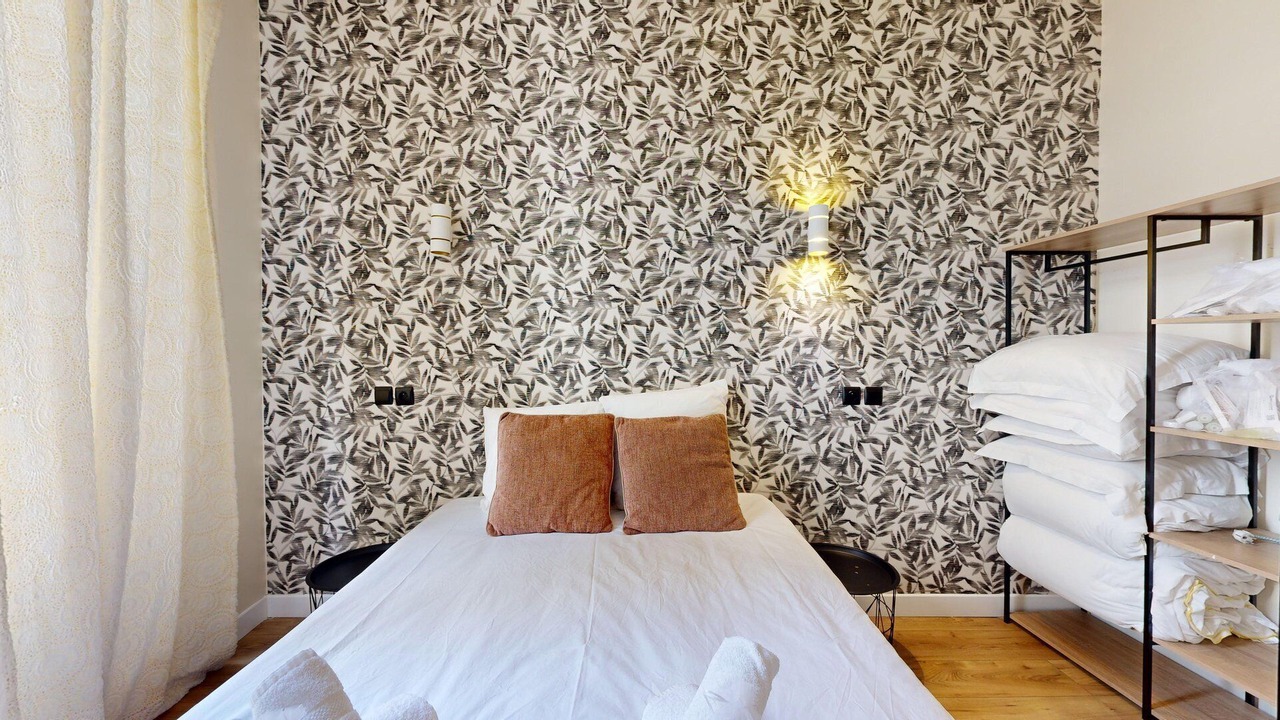 Photo of Bedroom in Arts-et-Metiers