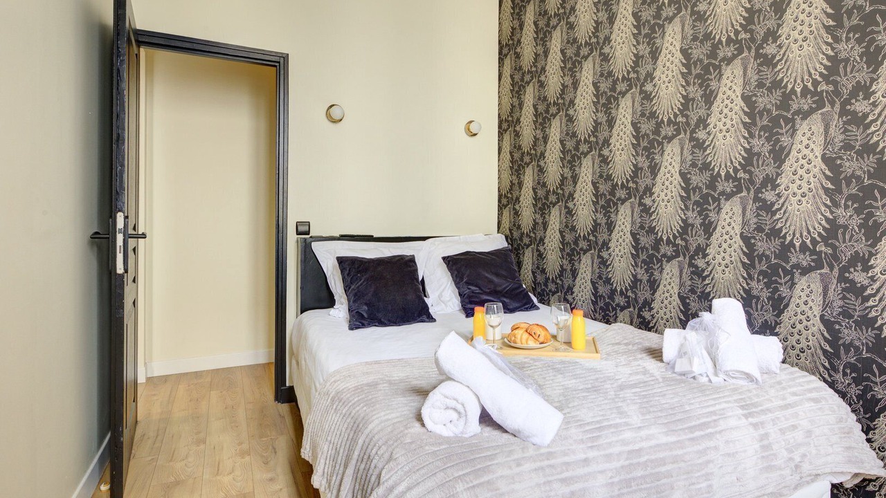 Photo of Bedroom in Arts-et-Metiers