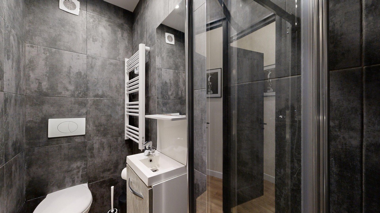 Photo of Bathroom in Arts-et-Metiers