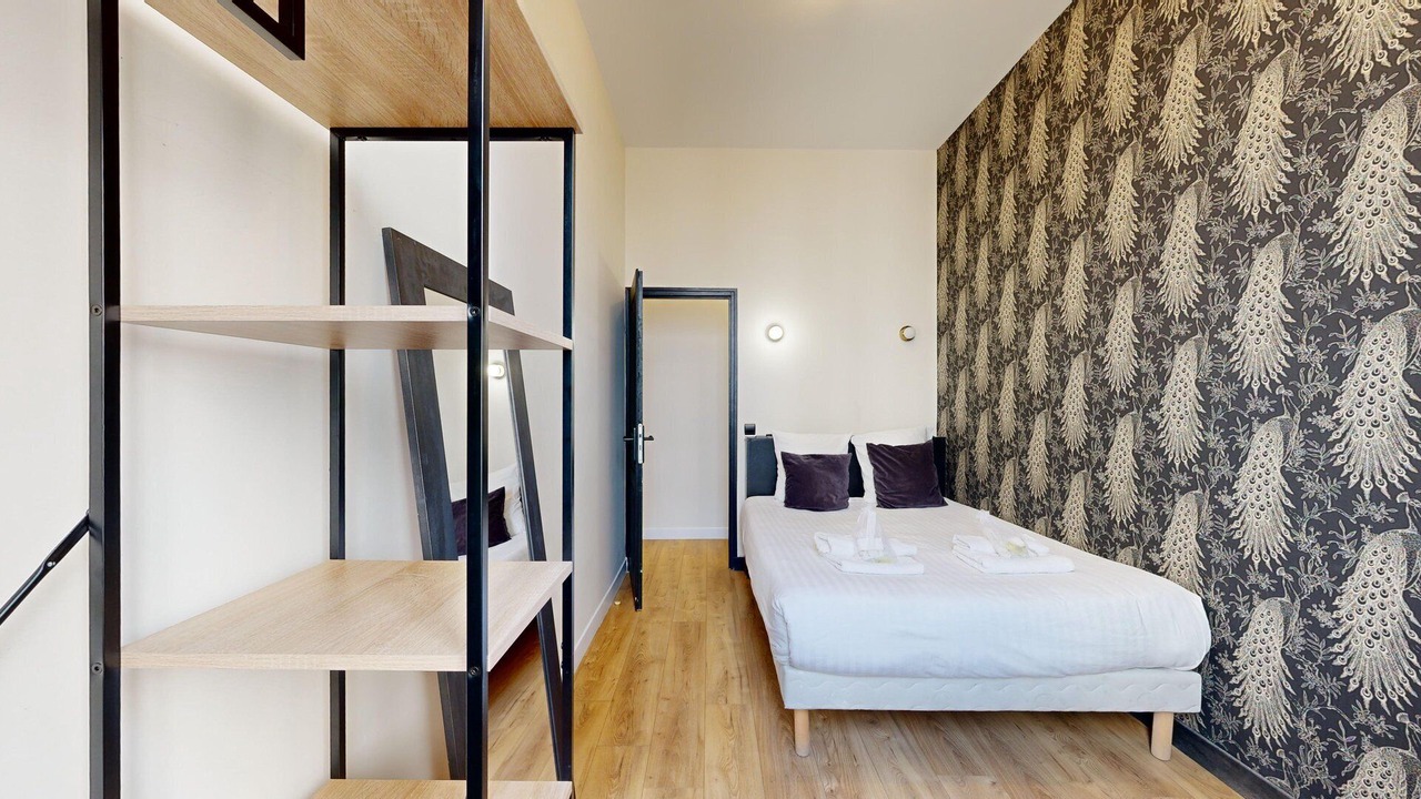 Photo of Bedroom in Arts-et-Metiers