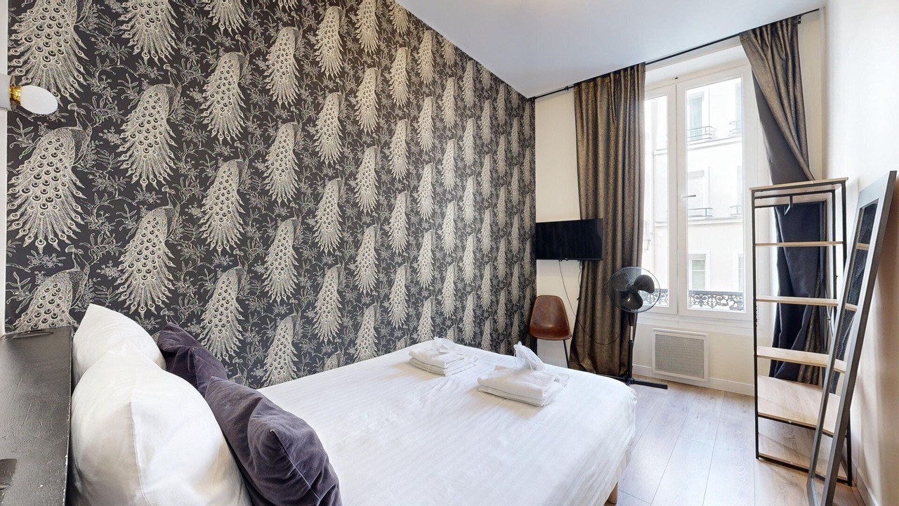 Photo of Bedroom in Arts-et-Metiers