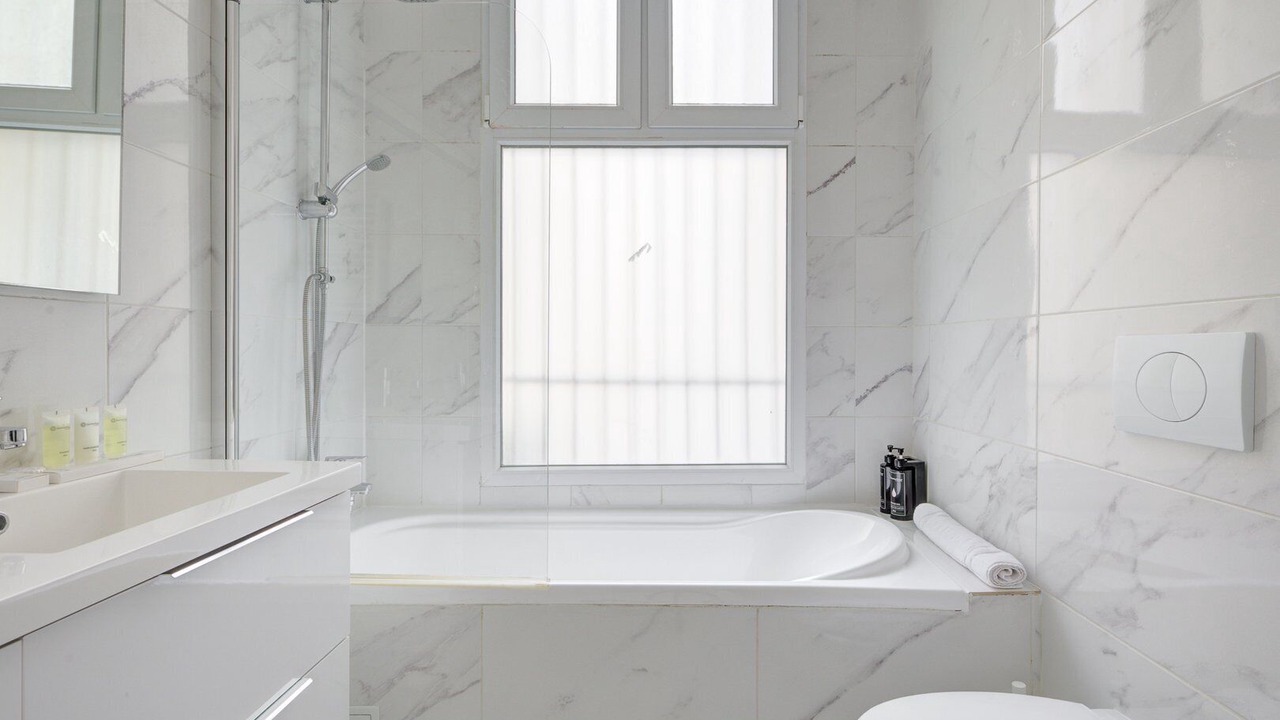 Photo of Bathroom in Arts-et-Metiers