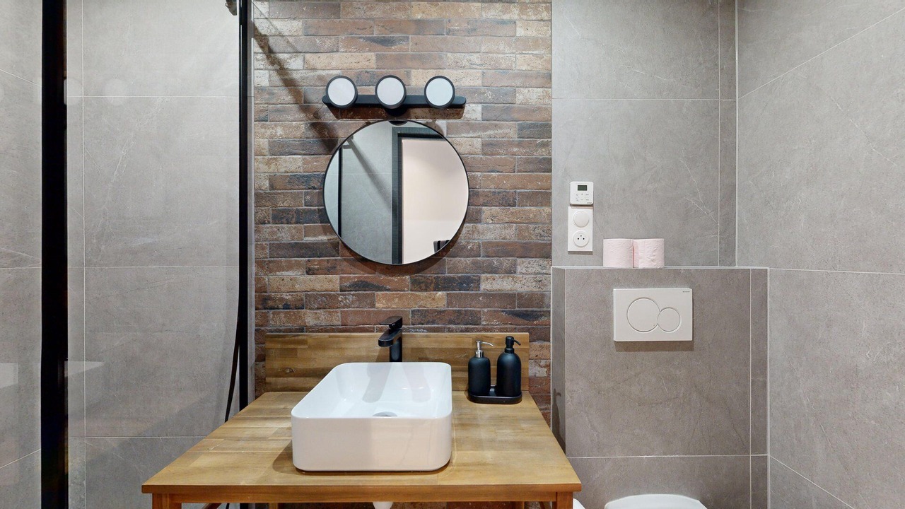 Photo of Bathroom in Quartier de la Maison-Blanche