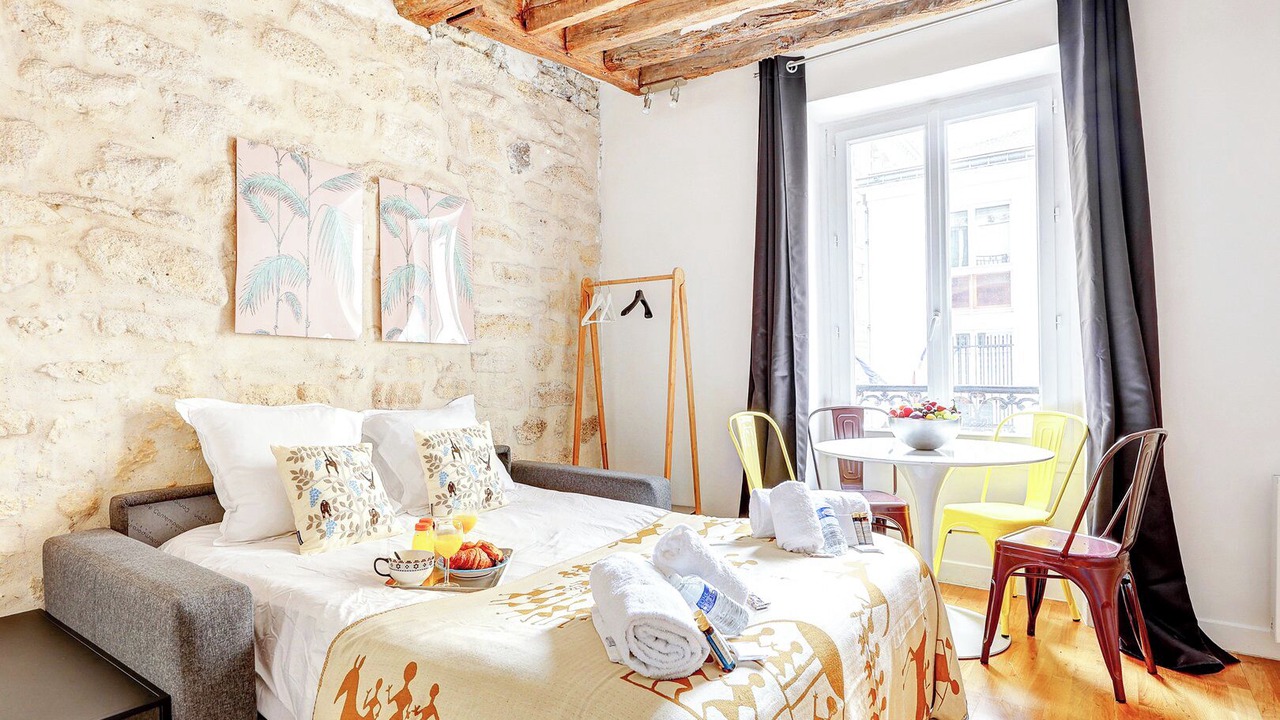 Photo of Bedroom in Arts-et-Metiers