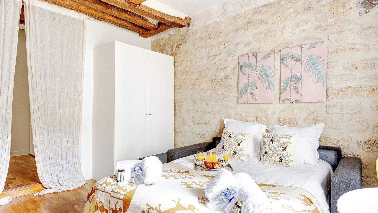Photo of Bedroom in Arts-et-Metiers