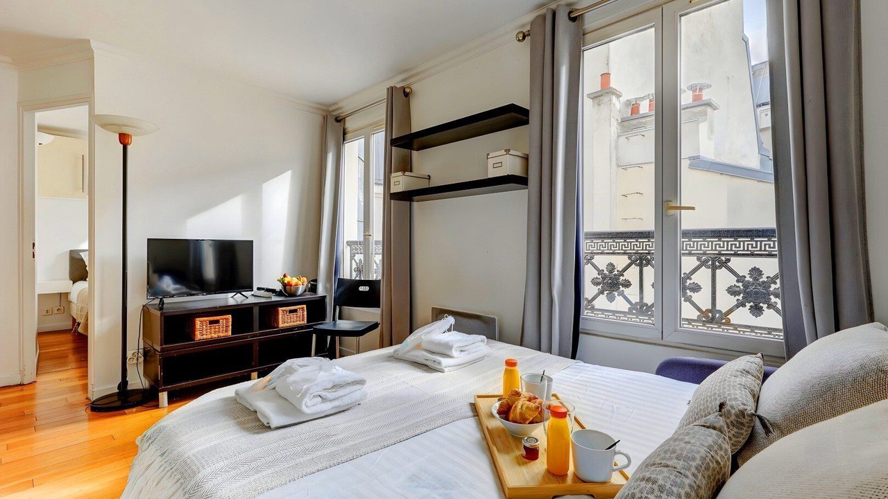 Photo of Bedroom in Batignolles