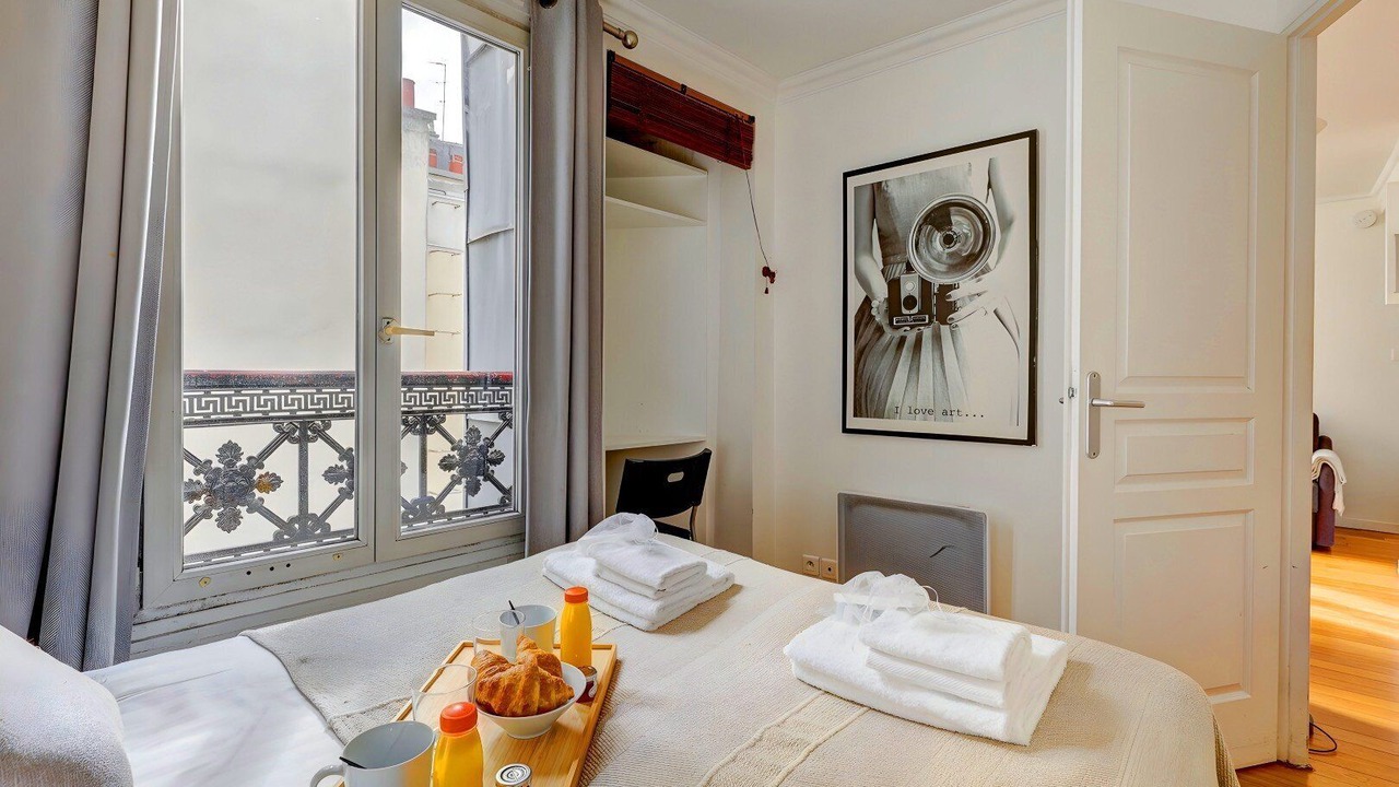 Photo of Bedroom in Batignolles