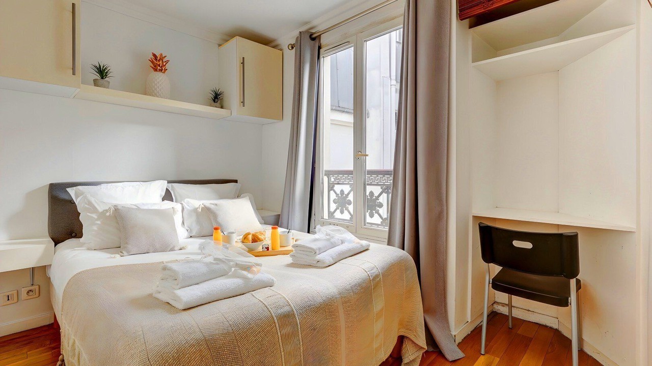 Photo of Bedroom in Batignolles