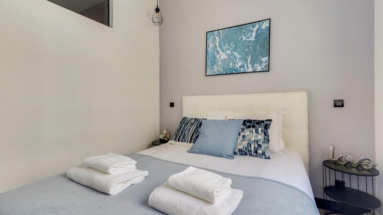 Photo of Bedroom in 12th Arrondissement