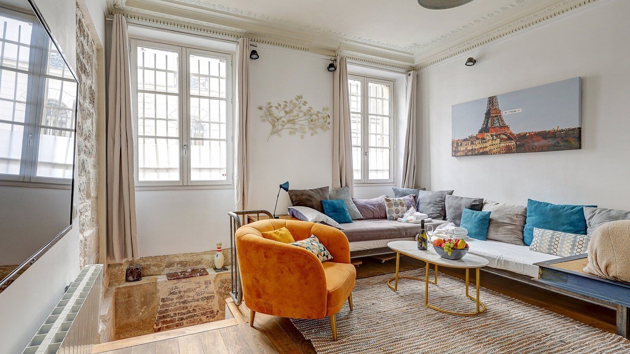 Photo of Livingroom in Quartier du Faubourg-Montmartre
