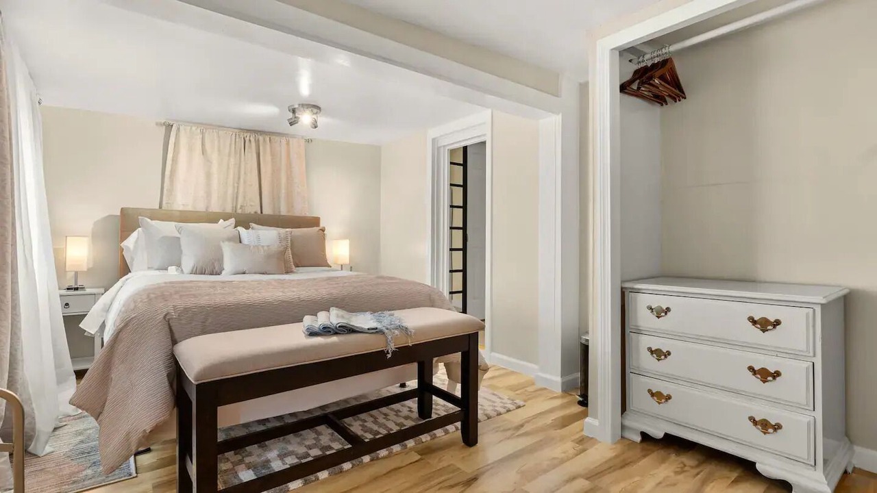 Photo of Bedroom in Lenox