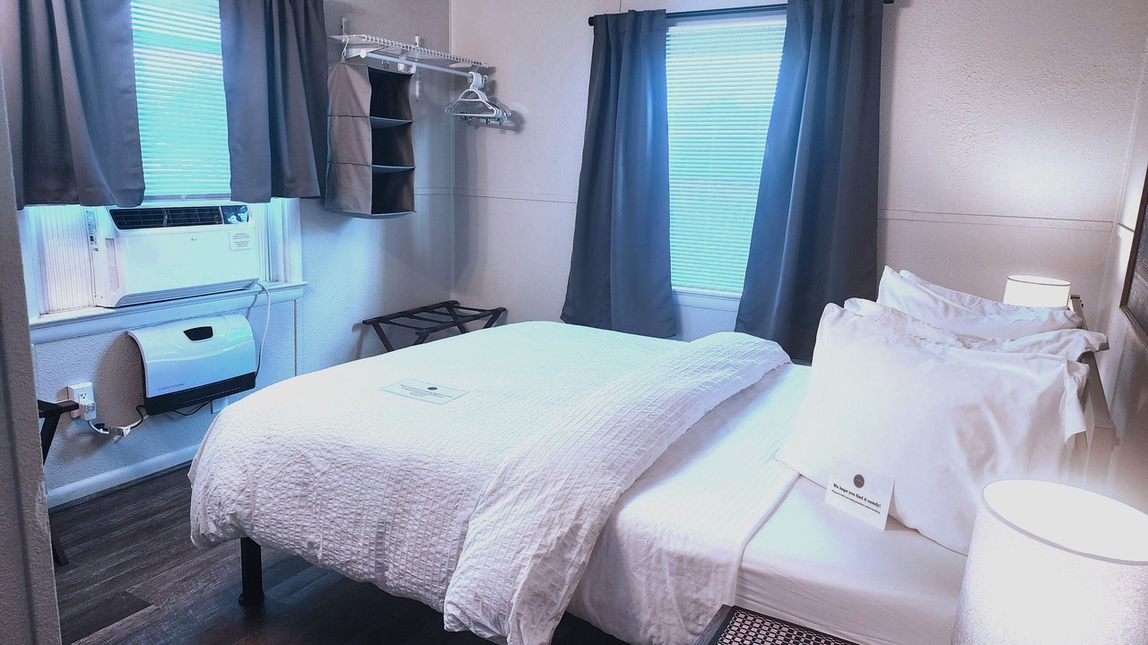 Photo of Bedroom in Pleasant View