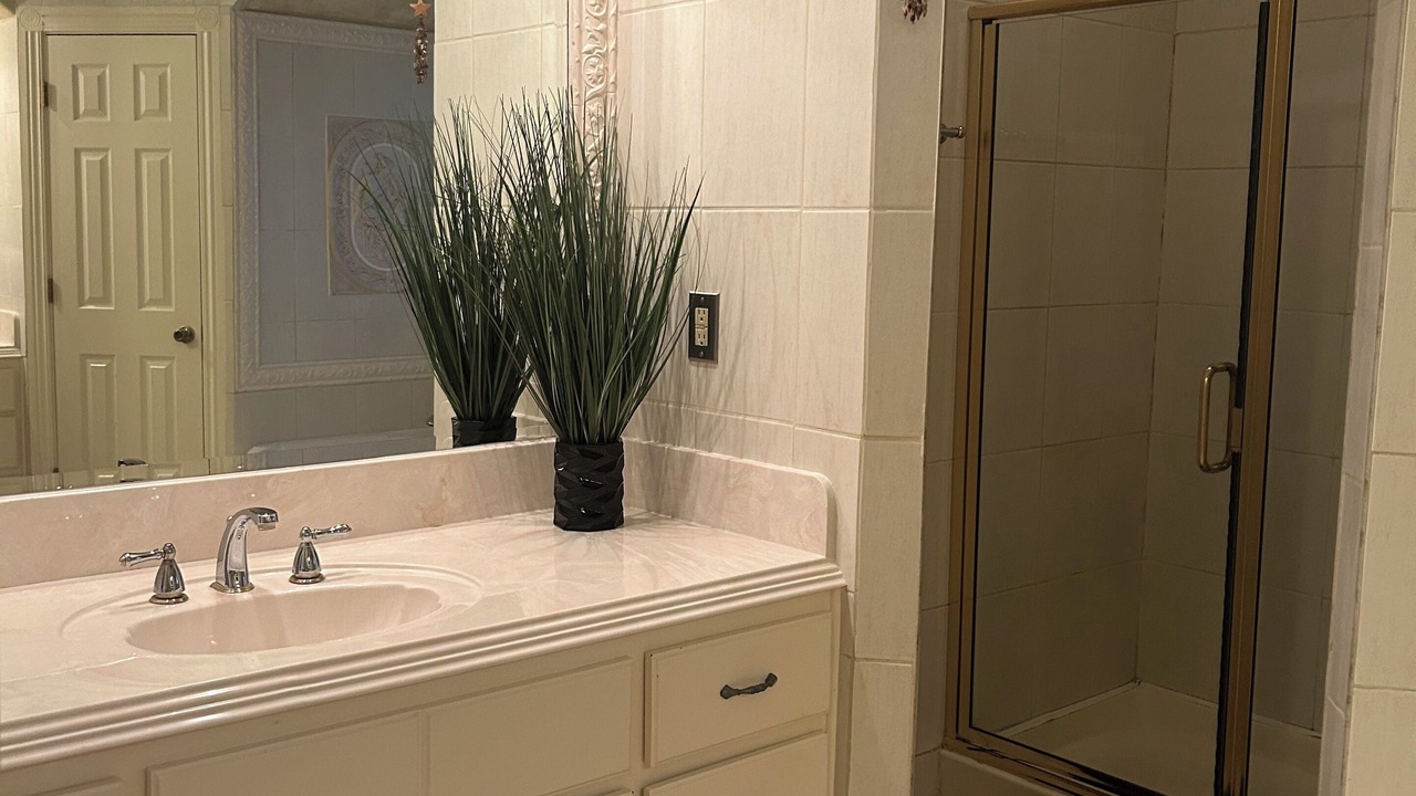 Photo of Bathroom in Eagle Pass