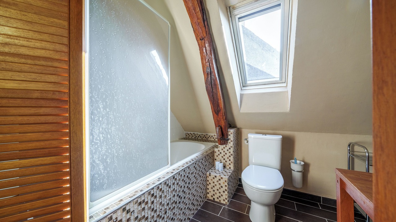 Photo of Bathroom in Blere