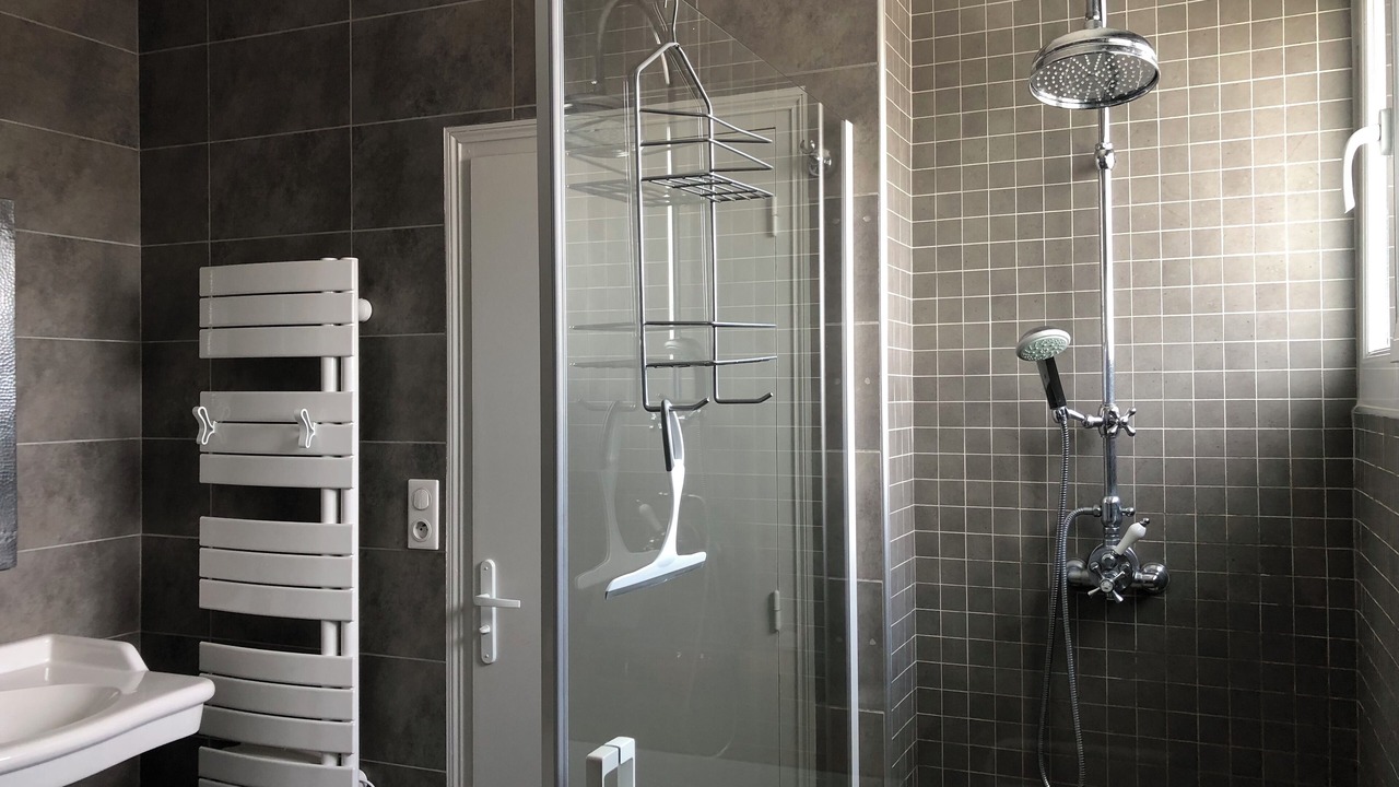 Photo of Bathroom in Poulgoazec