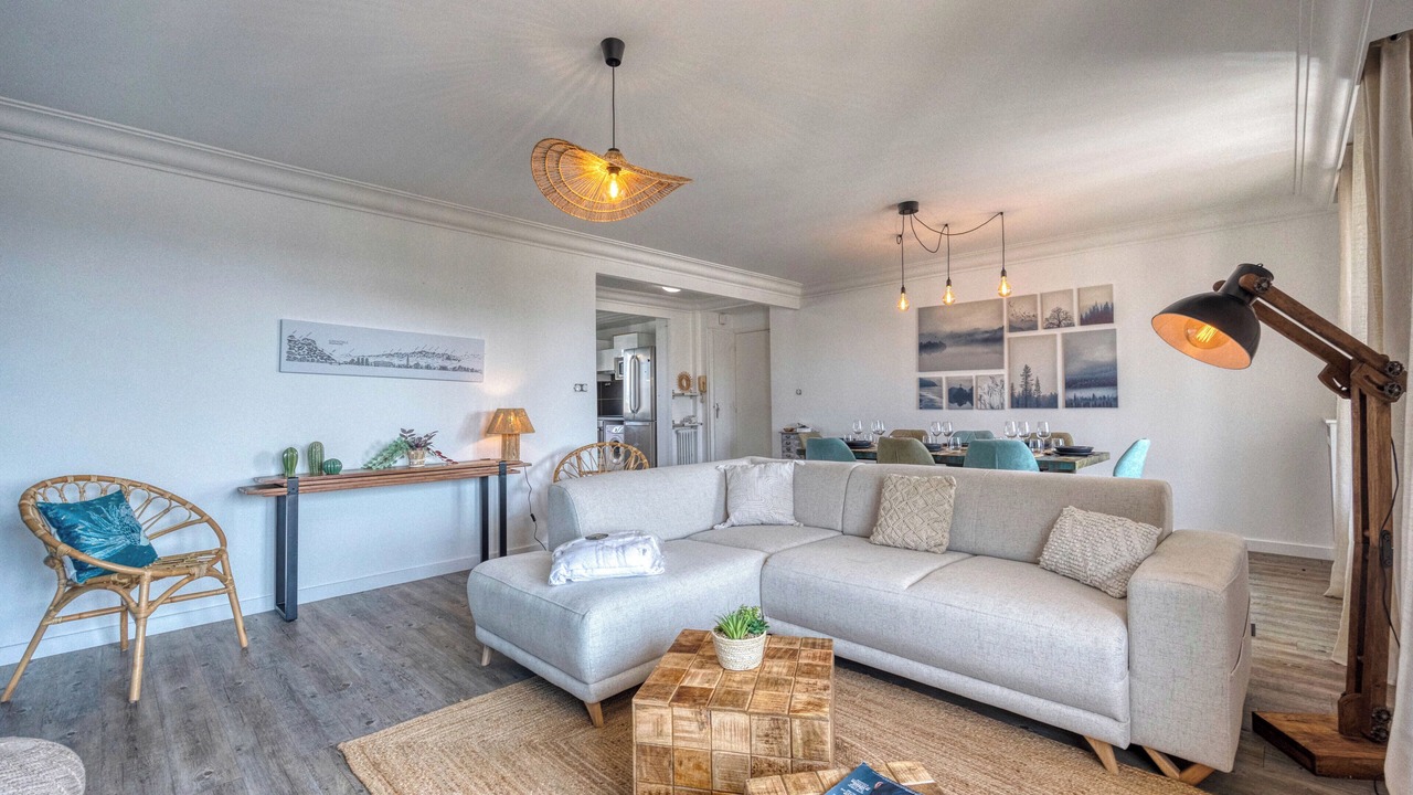 Photo of Livingroom in Secteur 3