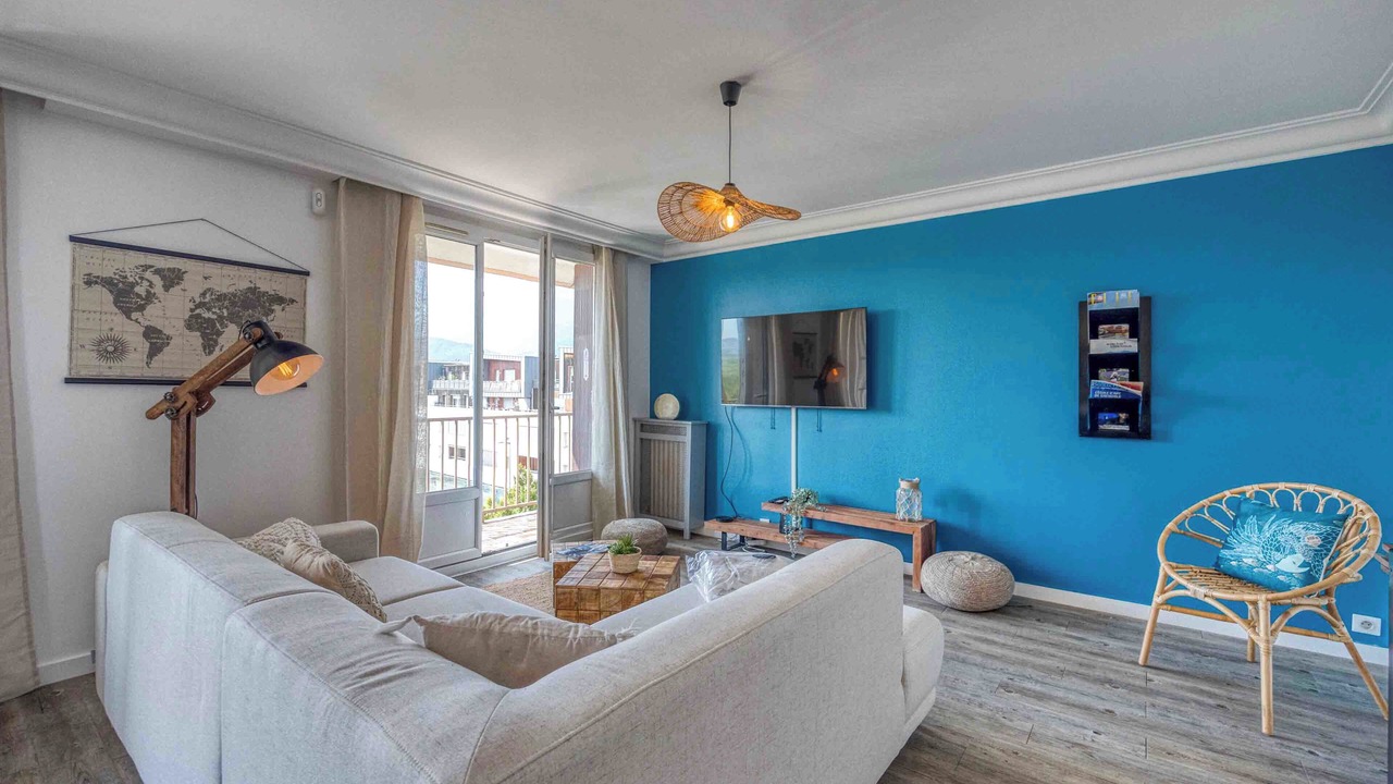 Photo of Livingroom in Secteur 3