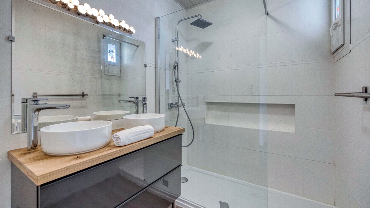 Photo of Bathroom in Secteur 3