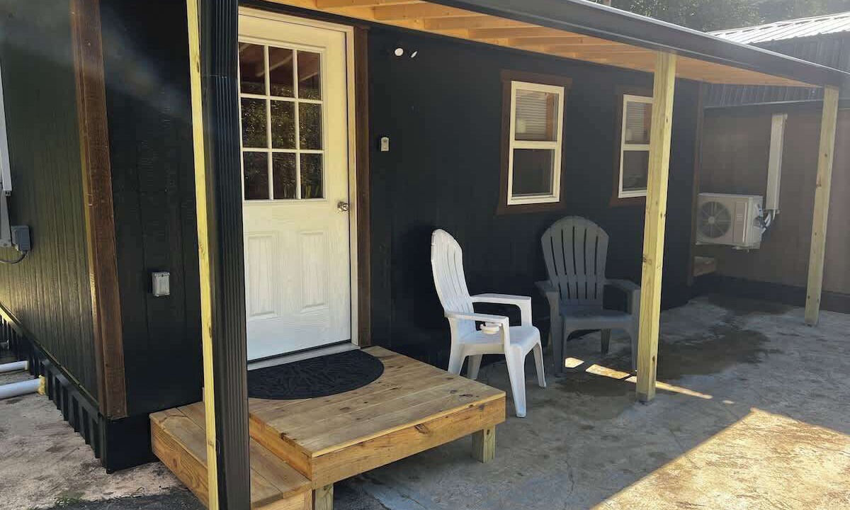 Photo of Patio Balcony in Betsy Layne
